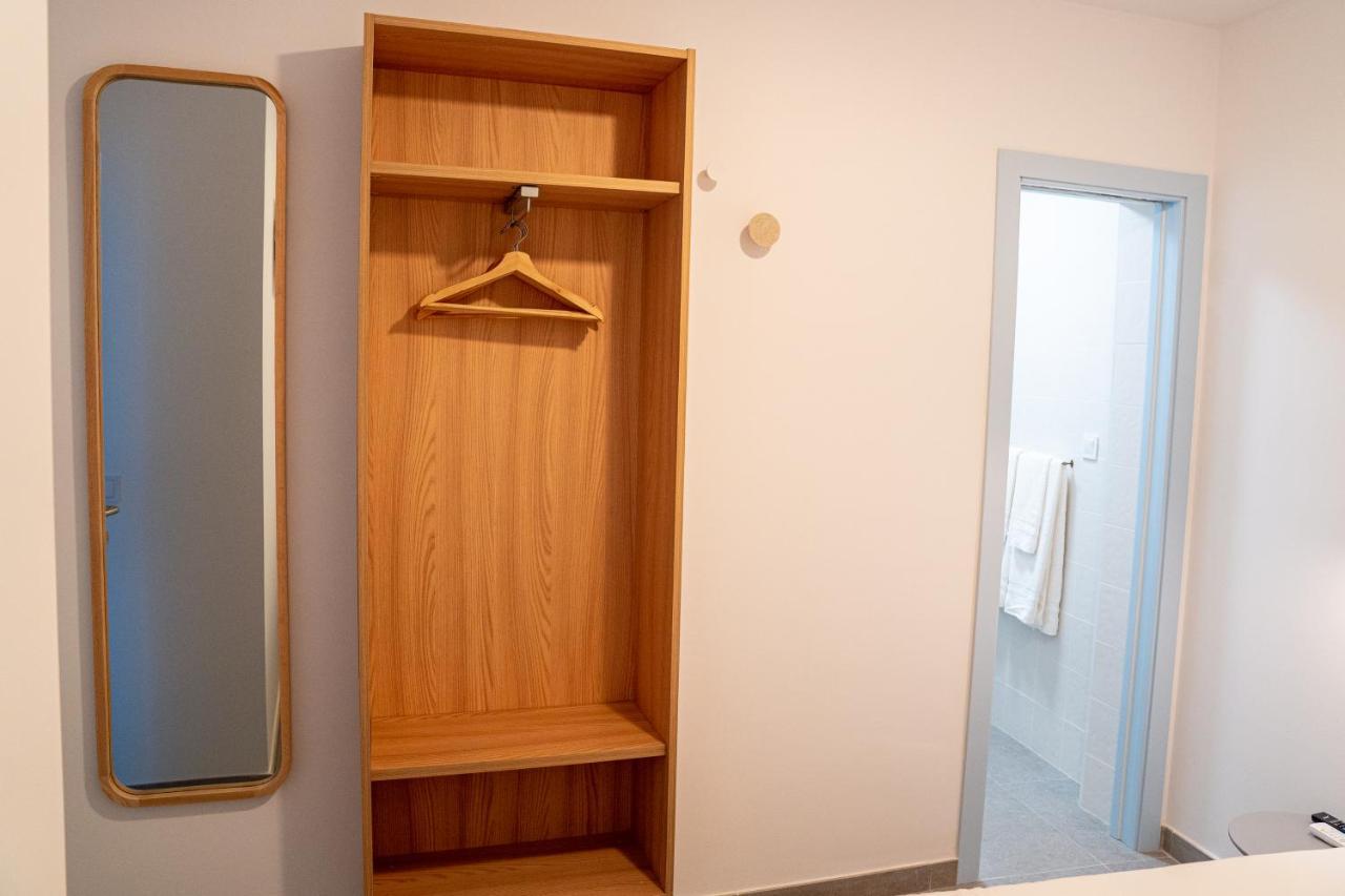 Hostal Tarantelo Conil Конил-де-ла-Фронтера Екстериор снимка