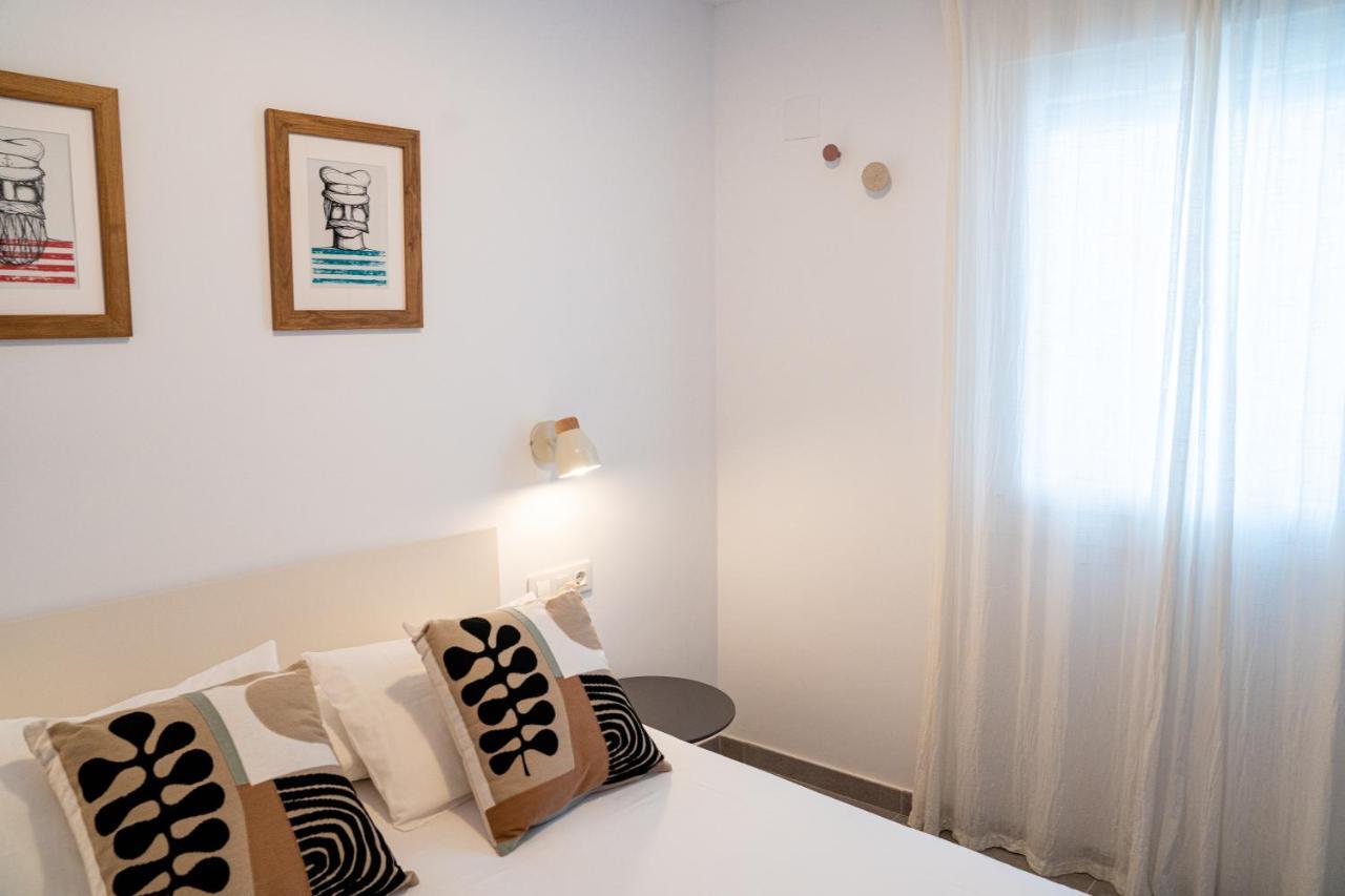 Hostal Tarantelo Conil Конил-де-ла-Фронтера Екстериор снимка