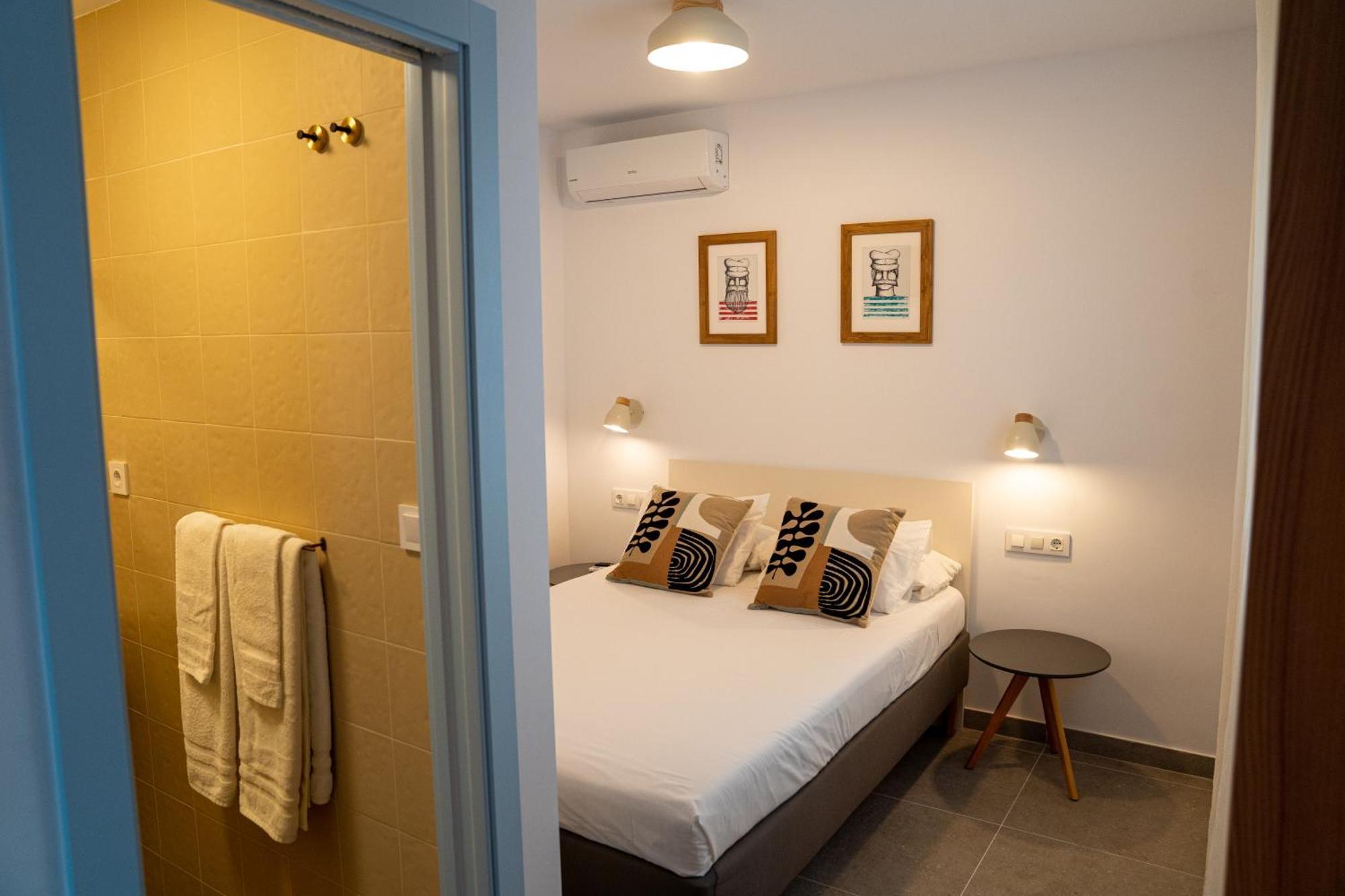 Hostal Tarantelo Conil Конил-де-ла-Фронтера Екстериор снимка