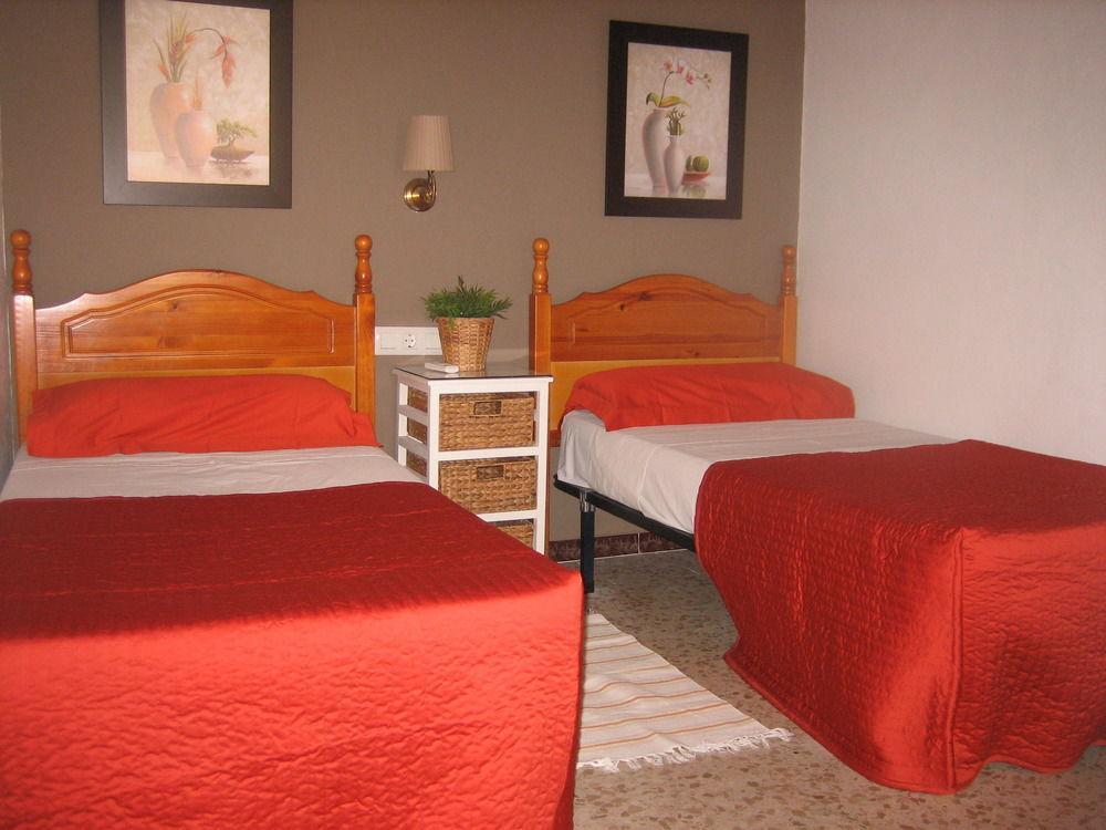 Hostal Tarantelo Conil Конил-де-ла-Фронтера Екстериор снимка