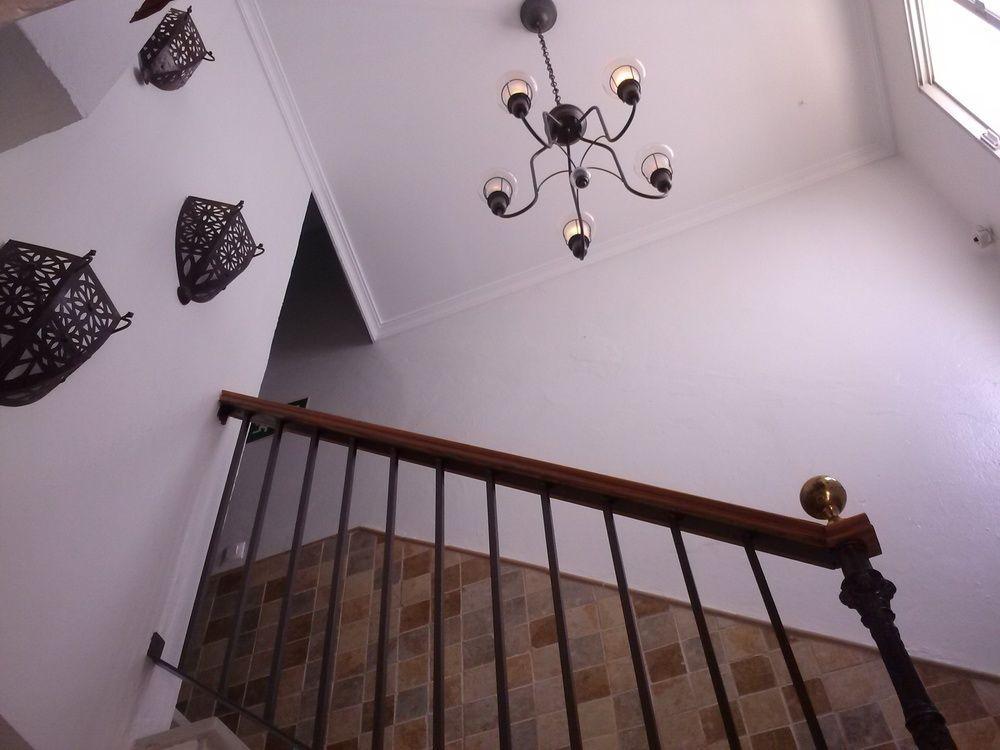 Hostal Tarantelo Conil Конил-де-ла-Фронтера Екстериор снимка